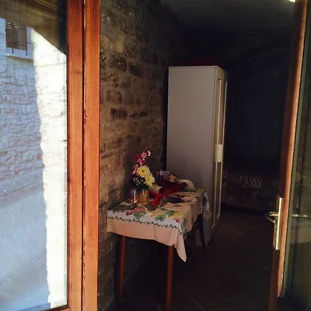 Aurora Delle Rose * Assisi