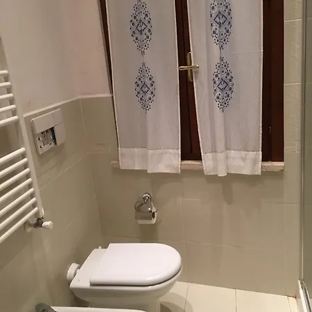 Aurora Delle Rose * Assise